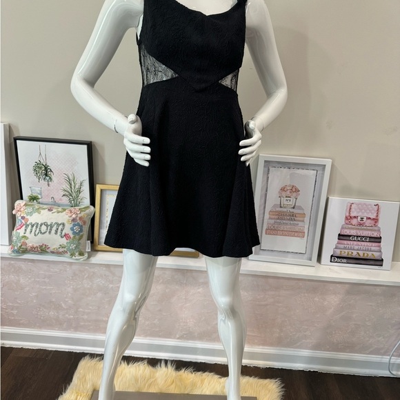 Free People Brooklyn Mini in black Sz : S - Picture 8 of 10